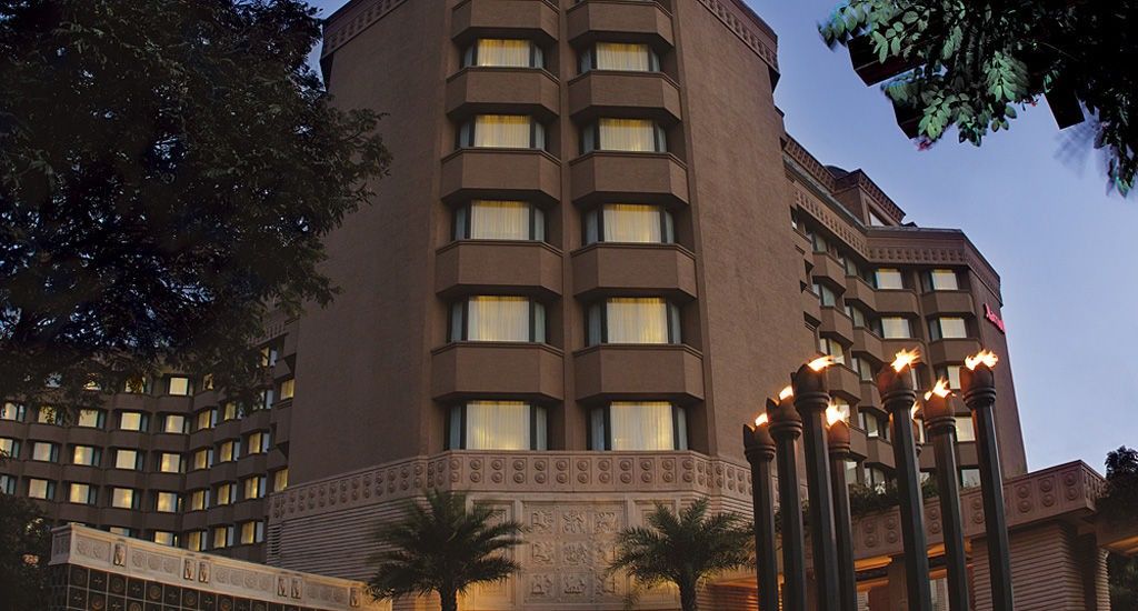 Courtyard By Marriott Hyderabad Hotel Exterior foto The Oberoi, Mumbai